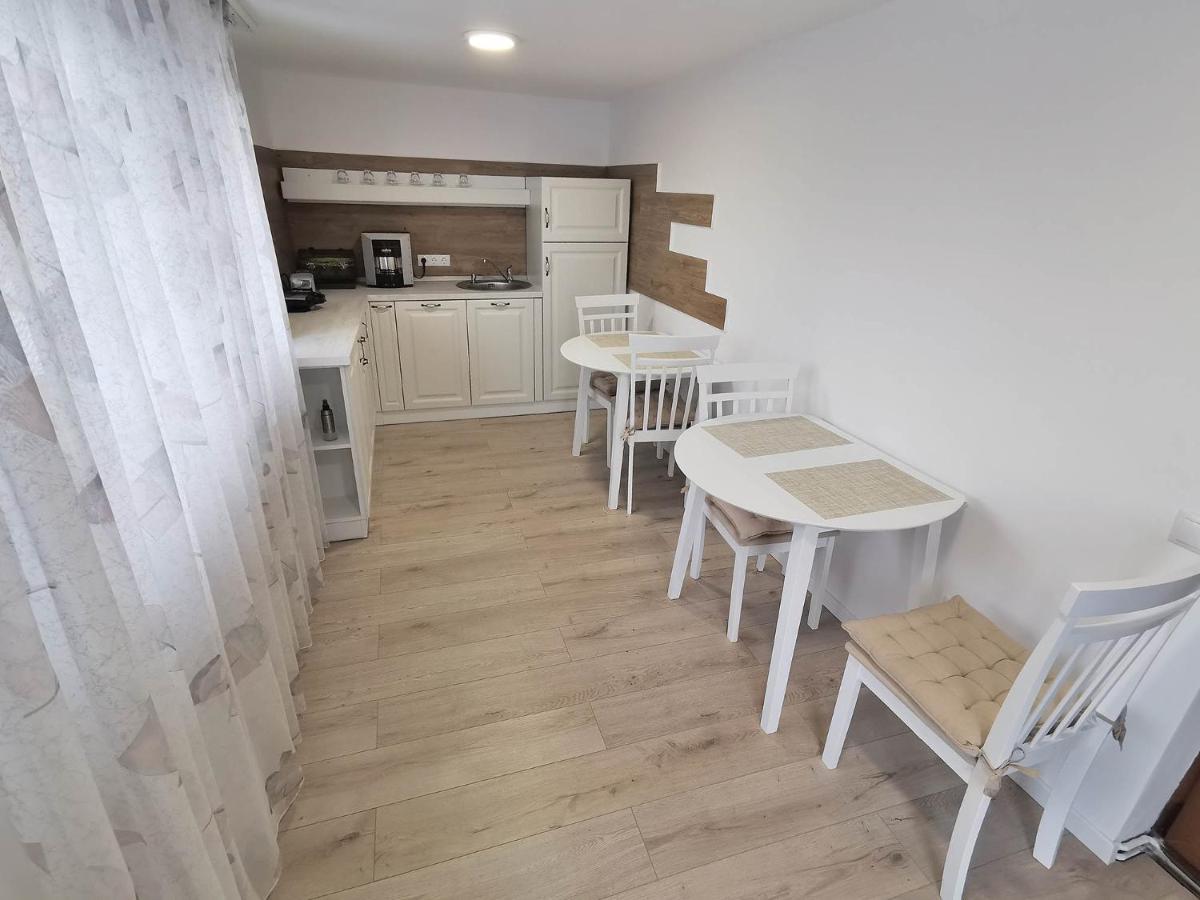 Vila Aras Simeria Esterno foto