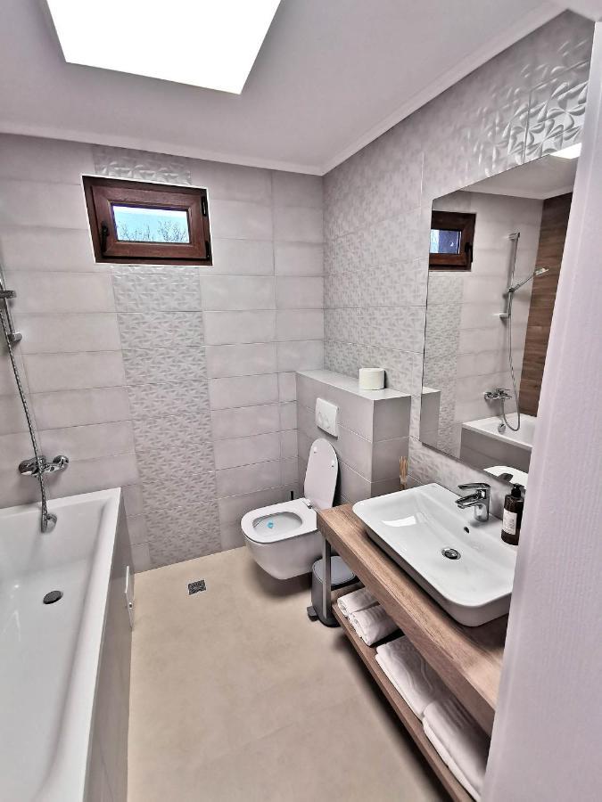 Vila Aras Simeria Esterno foto