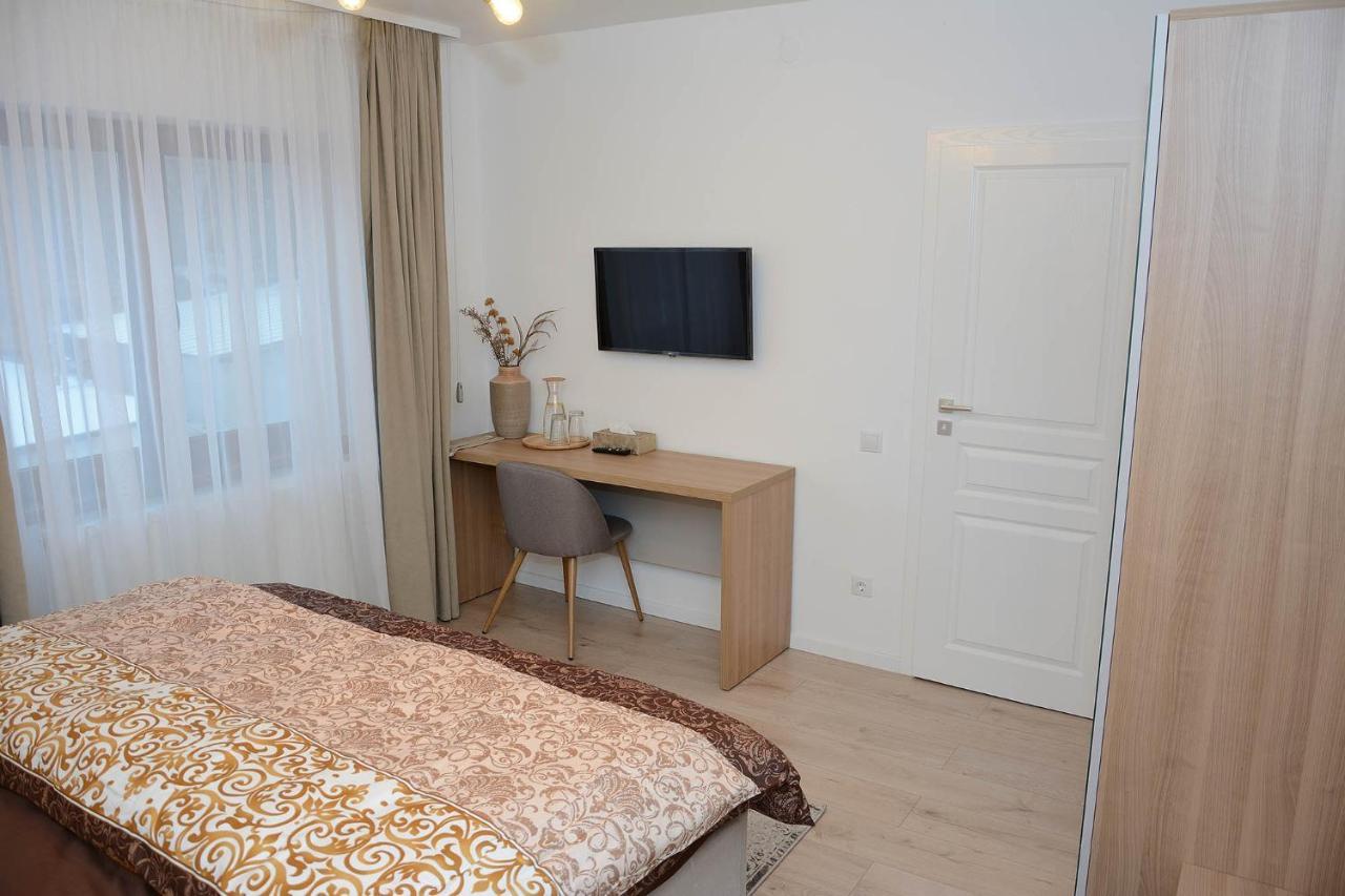 Vila Aras Simeria Esterno foto