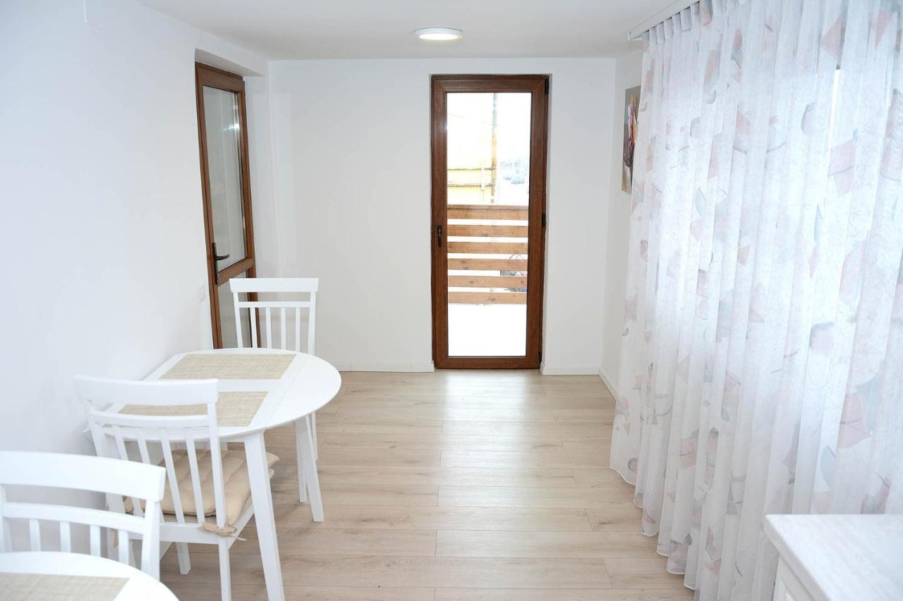 Vila Aras Simeria Esterno foto