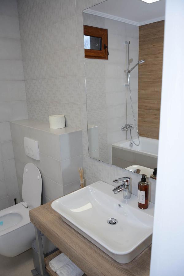 Vila Aras Simeria Esterno foto